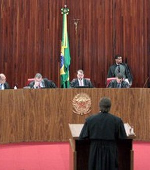 Ministros do TSE não veem privilégios em entrevistas exclusivas de Bolsonaro