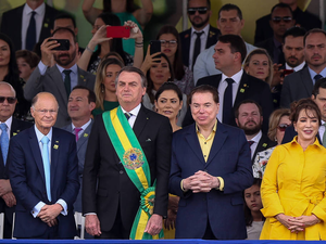 Propaganda paga pela Presidência ficou com apresentadores de TV prediletos de Bolsonaro