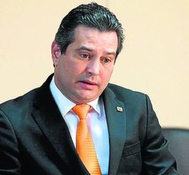 Maurício Quintella considera assumir mandato caso Isnaldo ‘suba’ para ministério, dizem aliados