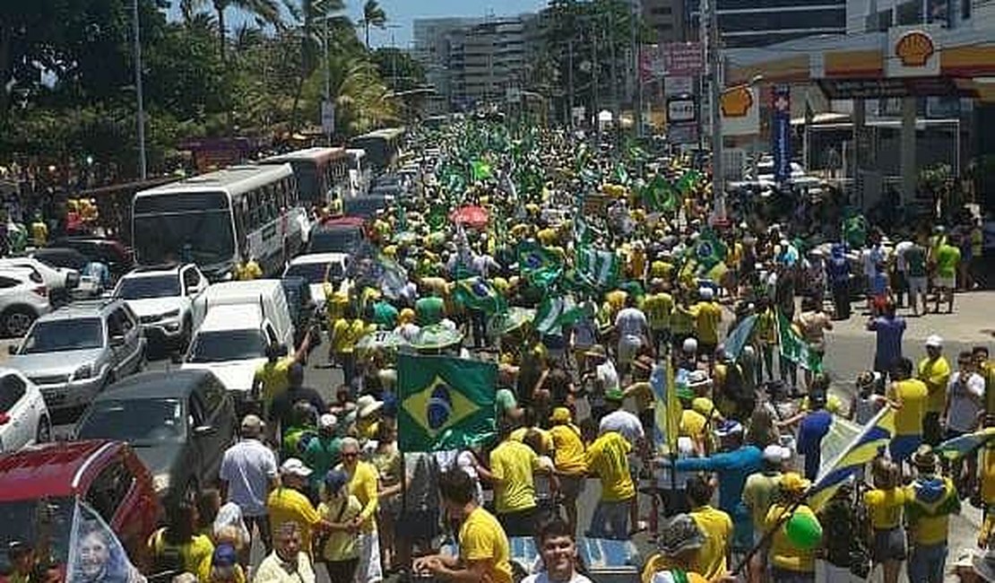 Ato contra e a favor de Bolsonaro agitam Maceió no final de semana
