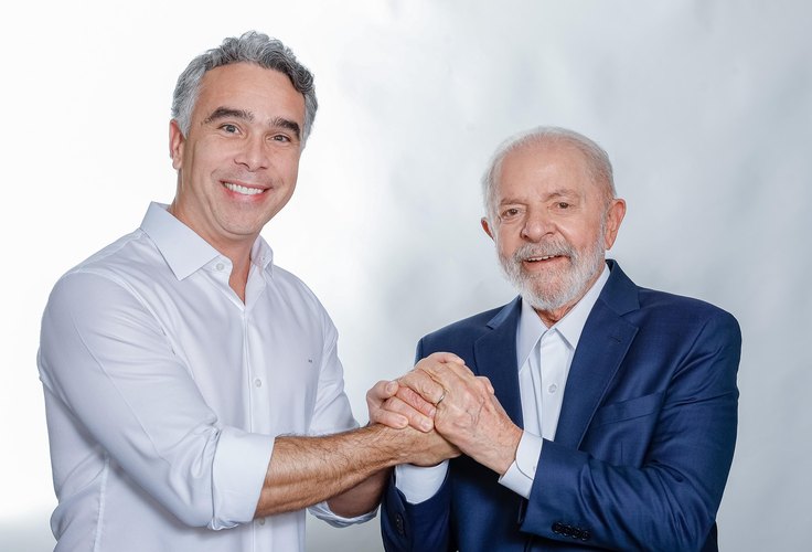 Rafael Brito consegue a tão sonhada foto com Lula que Ricardo Barbosa almejava