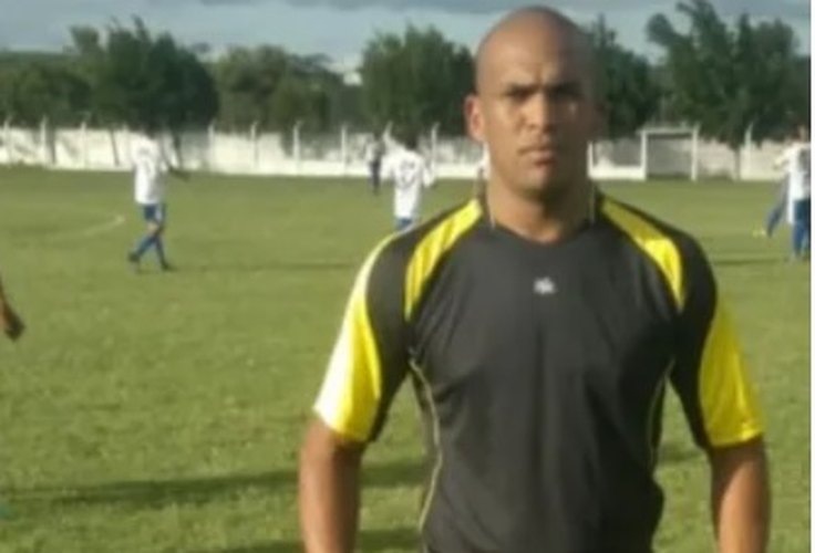 Goleiro de times do Sertão morre após cair de moto em quebra-molas sem sinalização, em Monteirópolis