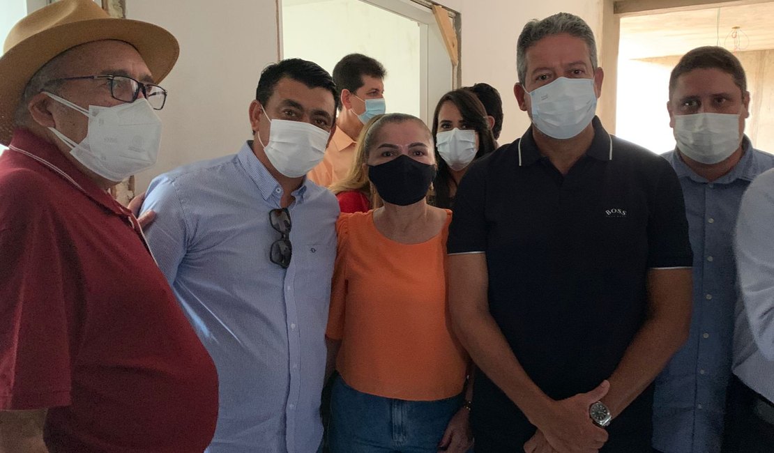 Hospital Santa Rita recebe visita do Deputado Arthur Lira