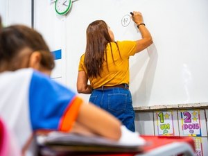 Município de Maceió transfere feriado do Dia do Professor para sexta-feira (16)