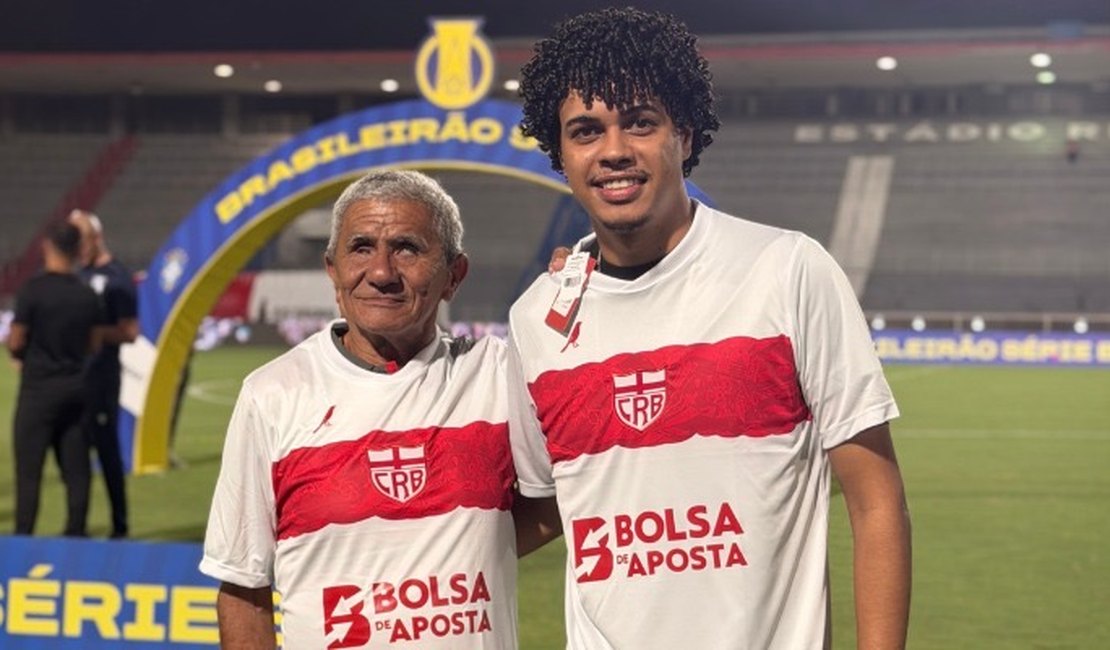 Bolsa de Aposta e CRB levam torcedor cego para realizar sonho no Rei Pelé