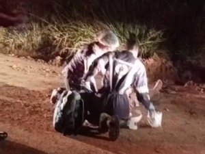 Condutor de moto sobra em barreira e fica inconsciente em Jacuípe