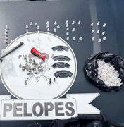 PM apreende drogas, arma e prende duas pessoas em União dos Palmares