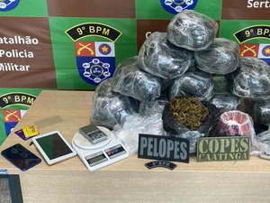 Polícia Militar de Alagoas apreende armas de fogo e drogas no interior do estado