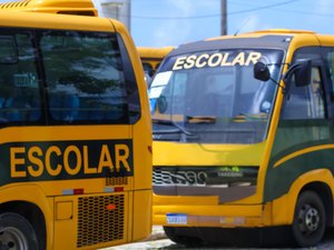 Detran/AL proíbe renovação de licenciamento para transporte escolar com mais de 15 anos