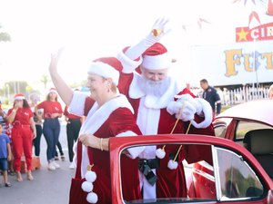 Magia natalina toma conta do Partage Arapiraca com a chegada do Papai Noel neste sábado (8)