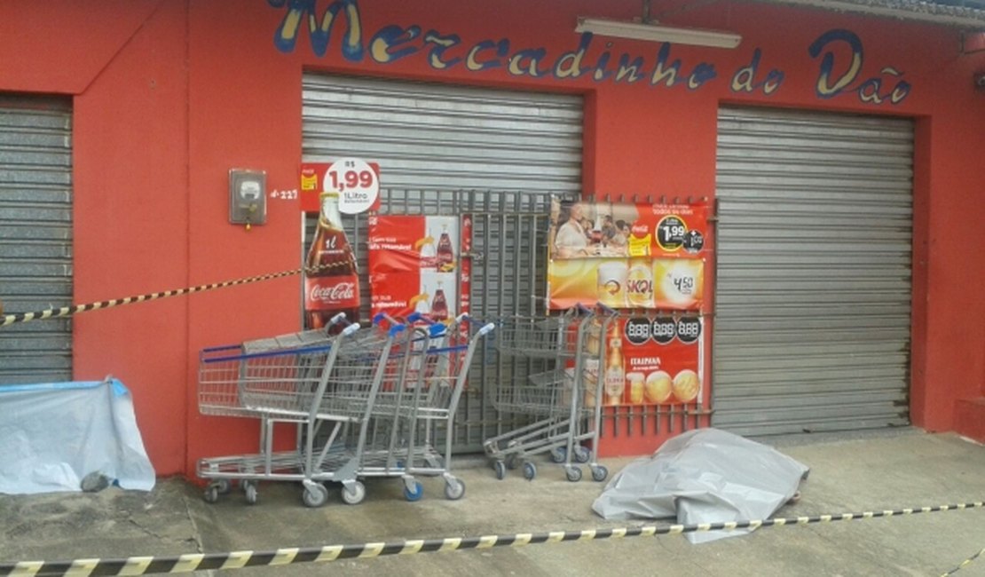 Menores assaltam mercadinho de Arapiraca e executam funcionário