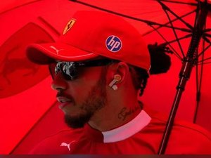 Lewis Hamilton aponta McLaren como ‘inalcançável’ e pede foco total em carro de 2026