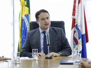 Governador Renan Filho veta projeto 'Escola livre'