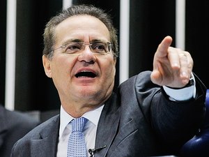 Após desafiar STF, Renan diz que decisão judicial 'é para se cumprir'