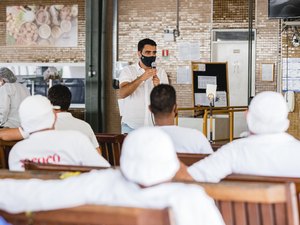 JHC visita  empreendimentos do setor da indústria em Maceió