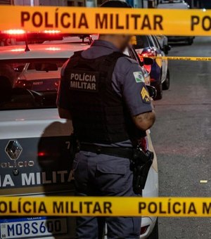 Homem é morto com tiros na cabeça e no tórax no bairro Benedito Bentes