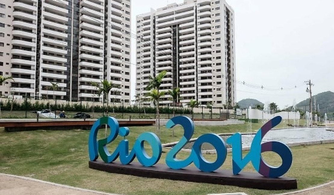 Descontentes, delegações estrangeiras bancam obras na Vila Olímpica