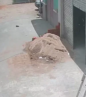 Necessaire levada após cair no chão com R$14 mil é devolvida em Arapiraca