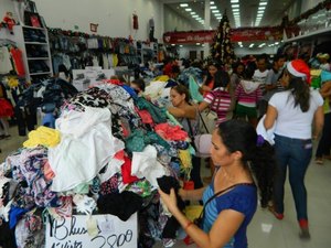 Comércio de Arapiraca tem movimento intenso