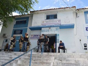 Homem é preso suspeito de agredir mulher em Delmiro Gouveia 