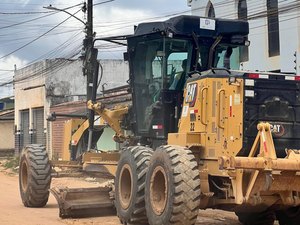 Pavimentação de ruas em Arapiraca avança no bairro Planalto