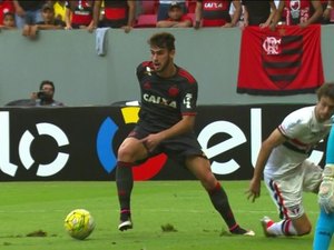 Inter perde, Palmeiras segue líder. Flamengo empata e Cruzeiro é o lanterna