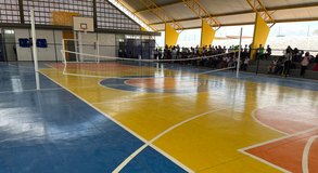 [Vídeo] Luciano Barbosa inaugura ginásio poliesportivo em escola do Cangandu, zona rural de Arapiraca