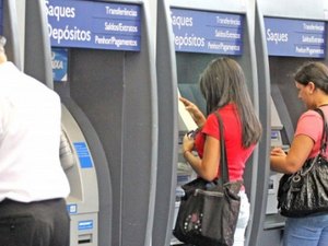 TCE/AL alerta aposentados e pensionistas para abertura de nova conta