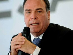 PF atribui 'esquema criminoso' a líder do Governo no Senado