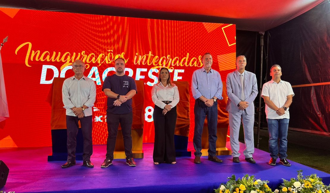 Rute Nezinho participa de inauguração de novos laboratórios, estação de energia solar e unidades móveis do Senac em Arapiraca