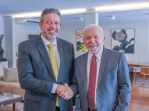 Arthur Lira poderá ser o responsável pela entrega da faixa presidencial a Lula