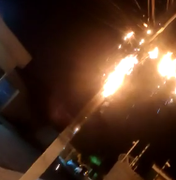 [Vídeo] Princípio de incêndio é registrado na caixa de fios de internet em Arapiraca 