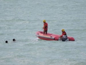 Bombeiros realizam buscas por jovem desaparecido em Maceió