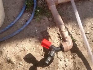 Moradores de Teotônio Vilela reclamam de problemas no abastecimento de água