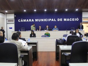 Em sessão extraordinária, Câmara aprova Orçamento 2019 e Novo Código Tributário