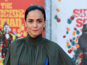 Atriz Alice Braga reclama que testes de elenco começaram a pedir número de seguidores nas redes sociais