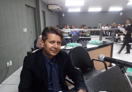 Câmara Municipal de Arapiraca empossa vereador Márcio Marques Assessoria