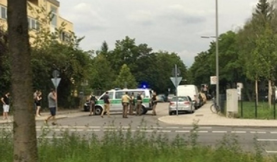 Tiroteio em shopping deixa feridos e pelo menos 1 morto em Munique, diz agência