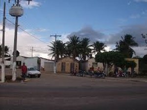 Embriagado, homem agride esposa e enteada em povoado no Agreste