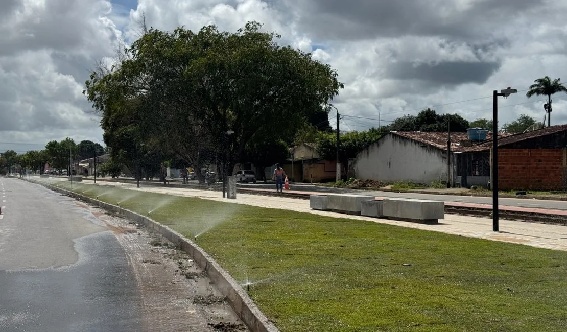 Arapiraca implanta projeto de irrigação inteligente na Ciclovia do Trabalhador