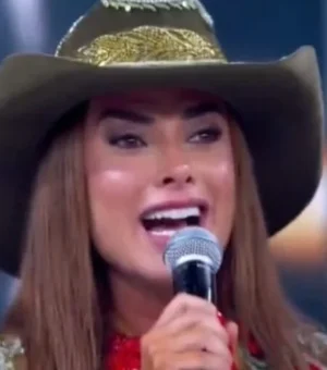 Nicole Bahls é “exorcizada” por Milton Cunha no Dança dos Famosos