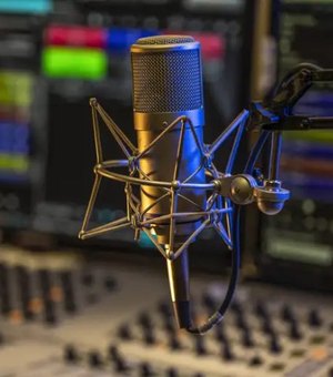 Rádio faz parte do cotidiano de 79% da população brasileira, diz pesquisa