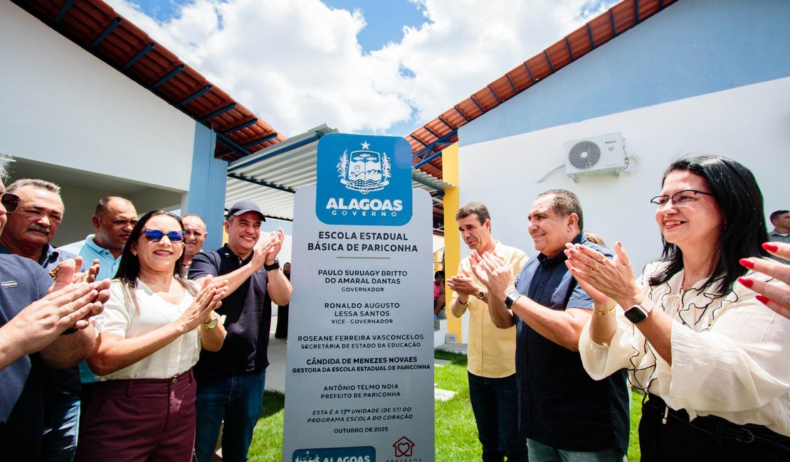 Paulo Dantas inaugura escola de educação básica no município de Pariconha