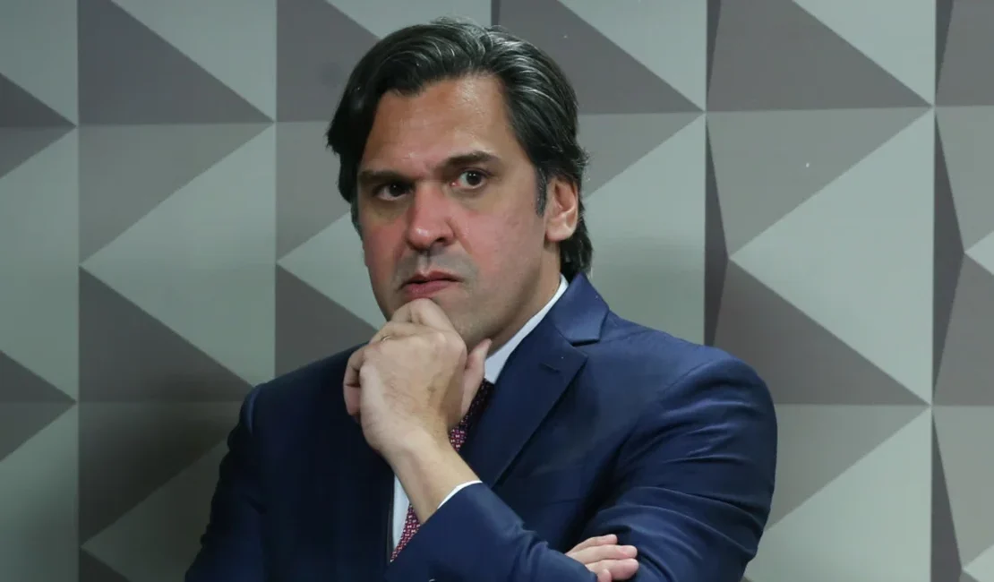 Isnaldo Bulhões tem acordo com Lula para ocupar Ministério das Cidades em 2027
