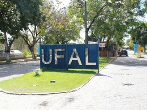 Ufal fará vestibular para curso de Letras-Libras