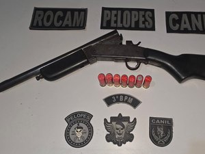 Homem é preso com espingarda após ameaçar vizinhos na zona rural de Arapiraca