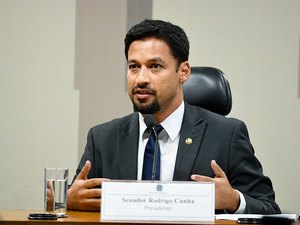 Rodrigo Cunha assegura R$ 17 milhões para investimentos na educação de Alagoas