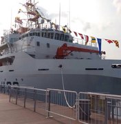 Navio de Pesquisa Hidroceanográfico 'Vital de Oliveira' visita Porto de Maceió