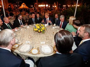 Bolsonaro e Trump conversam sobre pacote bilateral de comércio