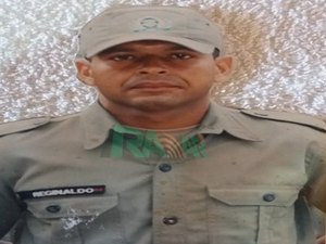 Cabo da PMAL cai ao tentar separar briga e acaba sendo atingido com disparo da própria arma